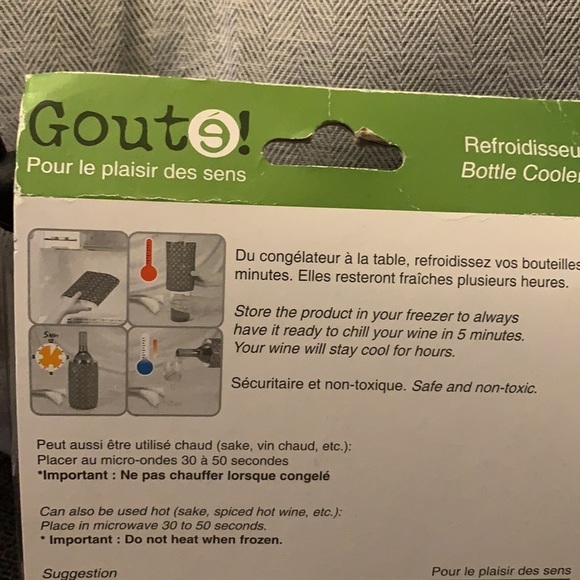 GOUTÉ Bottle Cooler / Warmer in Silver Color with Pull Tie - Picture 3 of 3